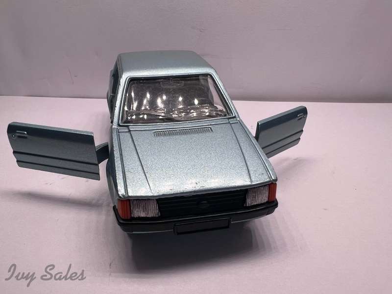 Corgi Toys #334 Ford Escort 1.3 GL