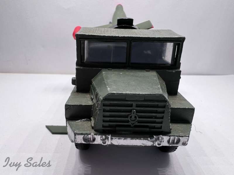 Dinky Military #620 - Berliet Missile Launcher + Missile