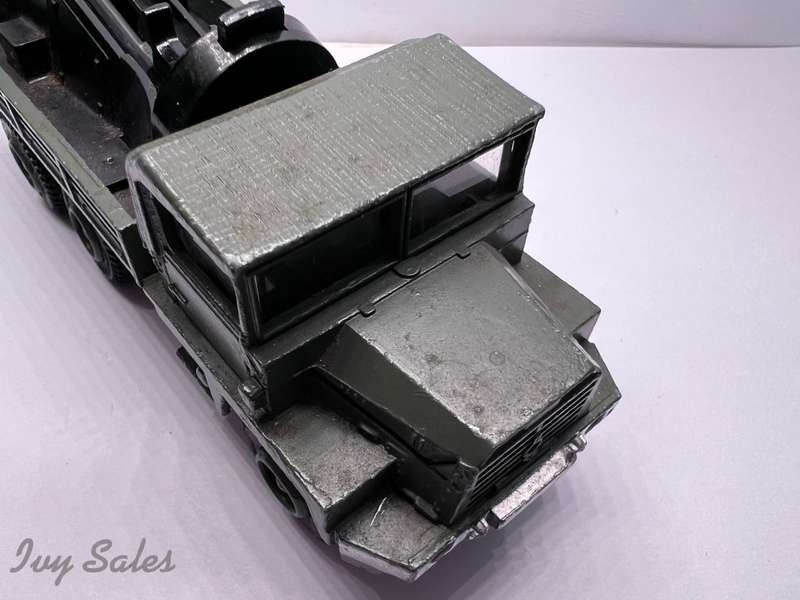 Dinky Military #620 - Berliet Missile Launcher + Missile