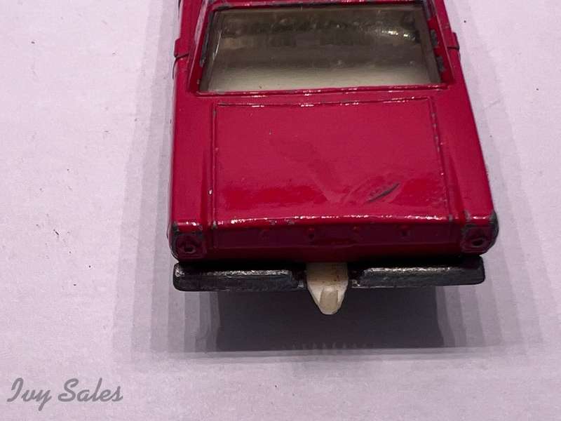 Matchbox #59 Ford Fairlane Fire Chief Car