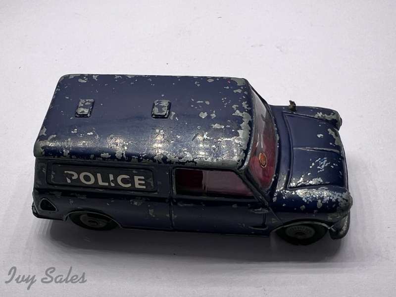 CORGI TOYS POLICE AUSTIN MINI-VAN