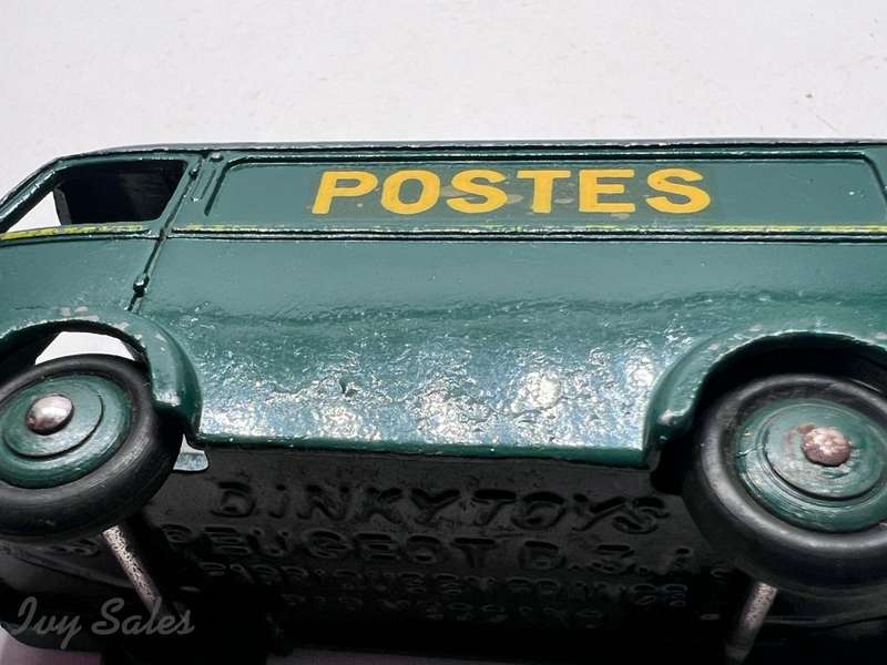 French Dinky Toys #25B Peugeot D3A Posts