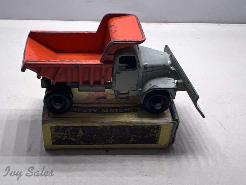 Matchbox #16 Scammell Snow Plow Truck