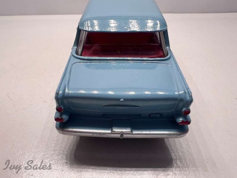 Dinky Toys #177 Opel Kapitan + Original Box - VNM