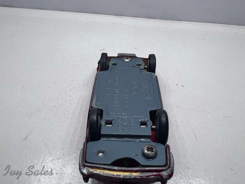 CORGI TOYS ASTON MARTIN - REPAINT