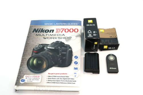 Nikon D7000 + Extras
