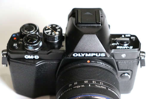 Olympus OM-D E-M10 Mark II Mirrorless Digital Camera with Lens and Battery Grip