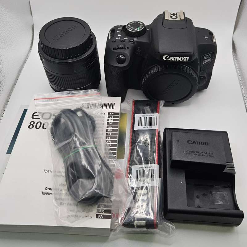Canon EOS 800D DSLR with 18-55 IS STM Lens