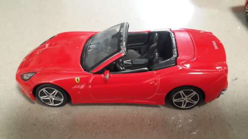 Ferrari x 3 Mercedez Benz x 1 - Burango & Maisto