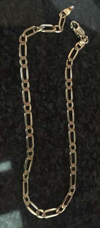 Solid 9ct gold bracelet - 2g