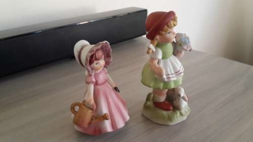 Two cute porcelain figurines