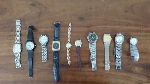 10 wristwatches for spares or repairs