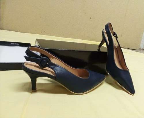 New Ladies Slingback shoes