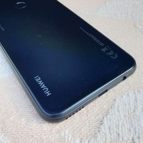 HUAWEI Y7P - 64GB / LIKE NEW **48MP TRIPLE CAM** BOXED
