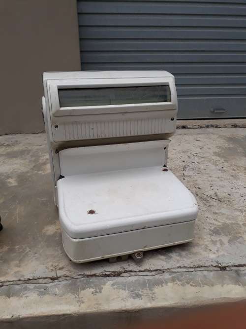 Enamel Berkel shop scale