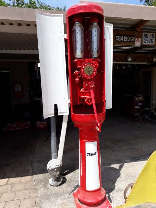 Petrol pump