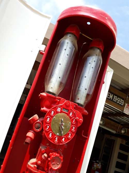 Petrol pump