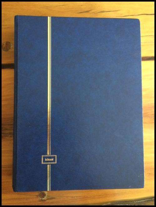 IDEAL BLUE ALBUM : 32 PAGE (64 SIDES)