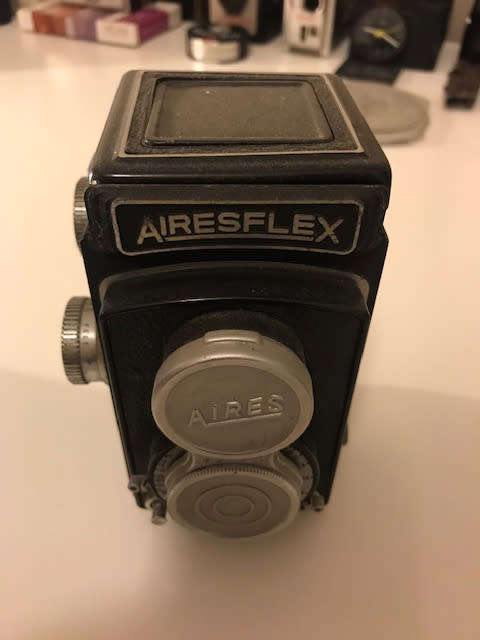 Airesflex medium format camera