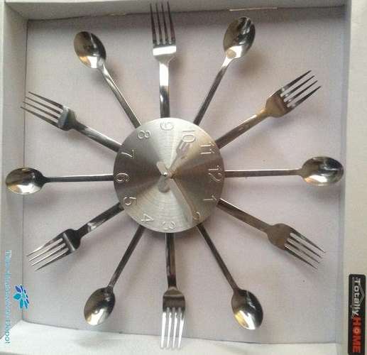 *SPECIAL* Fork and spoon Wall Clock from The Housewives Depot