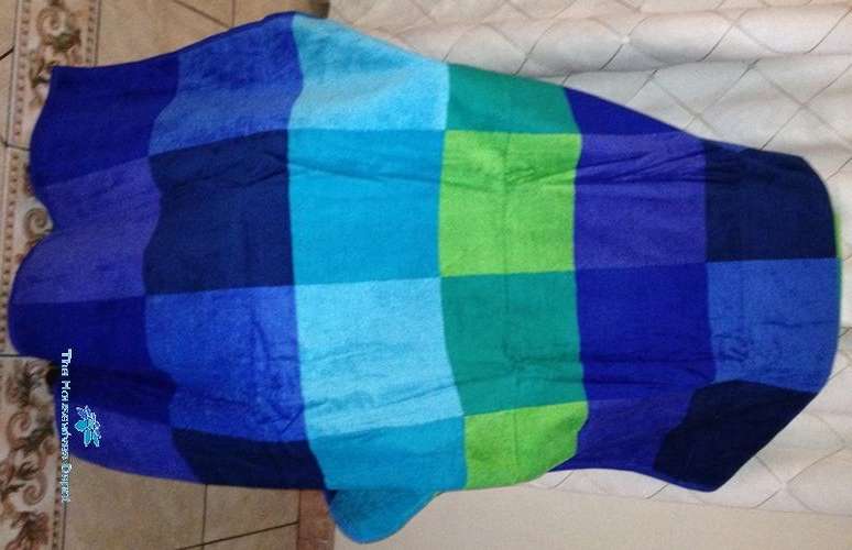 NEW Blue Check Beach Towels from The Housewives Depot