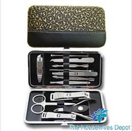 *NEW* 14 pc Manicure set from The Housewives Depot