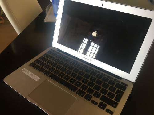 Apple Macbook