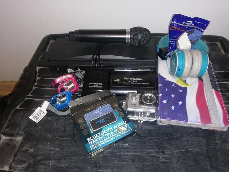 Bundle of Electronics and more - See Picture