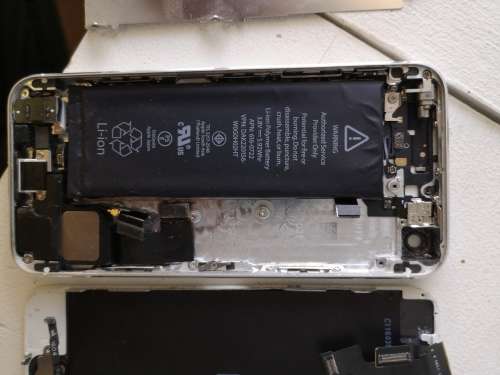 IPhone 5s White in Box -- For parts