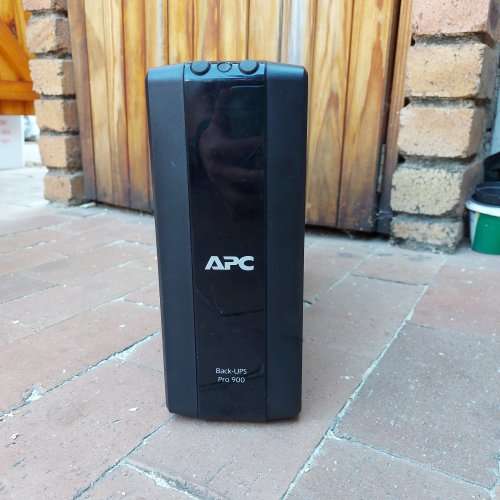 APC Back-UPS Pro 900