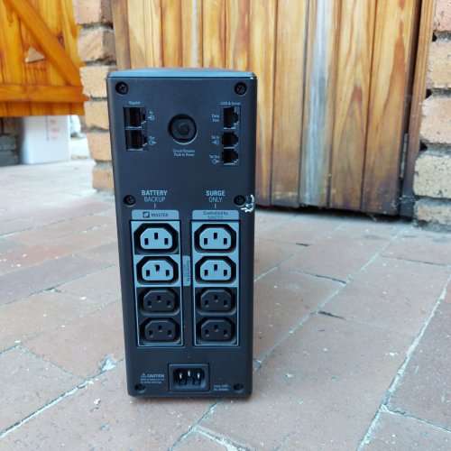APC Back-UPS Pro 900