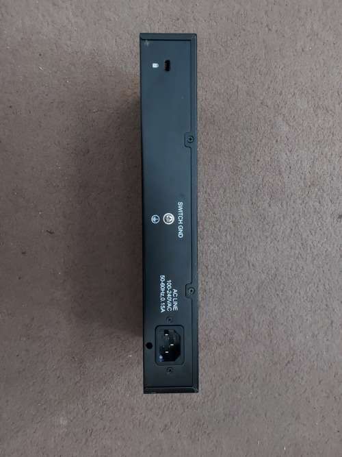 D-Link DES-1024D 10/100 Ethernet Switch