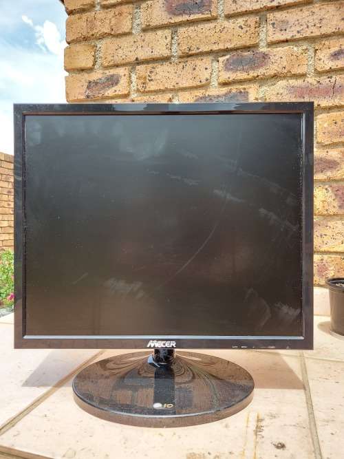 Mecer A1954 Monitor