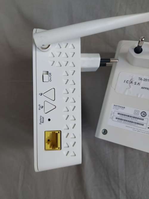 Netgear Powerline WiFi 1000 - PLW1000