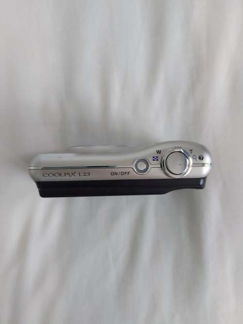 Nikon Coolpix L23 Camera