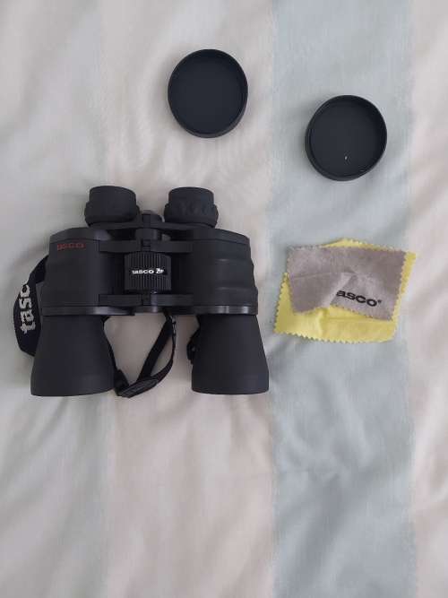 Tasco 10x42 Binoculars