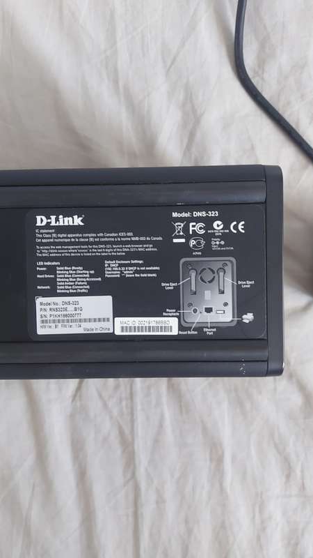D-Link DNS-323 NAS - Network Attached Storage - 2 Bay