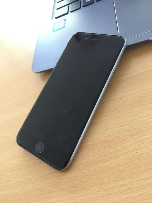 Immaculate IPhone 6s 32gb