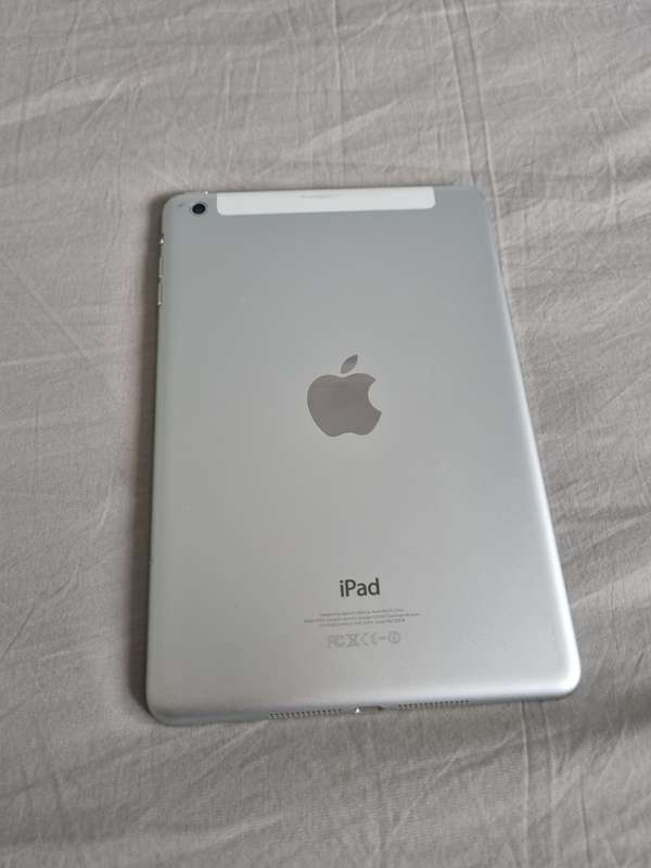 Apple iPad Mini WiFi + Celluar