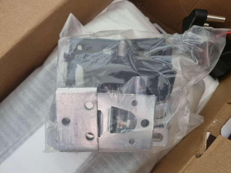 BRAND NEW - Garage Door Motor w. Battery - AbsoLift 800