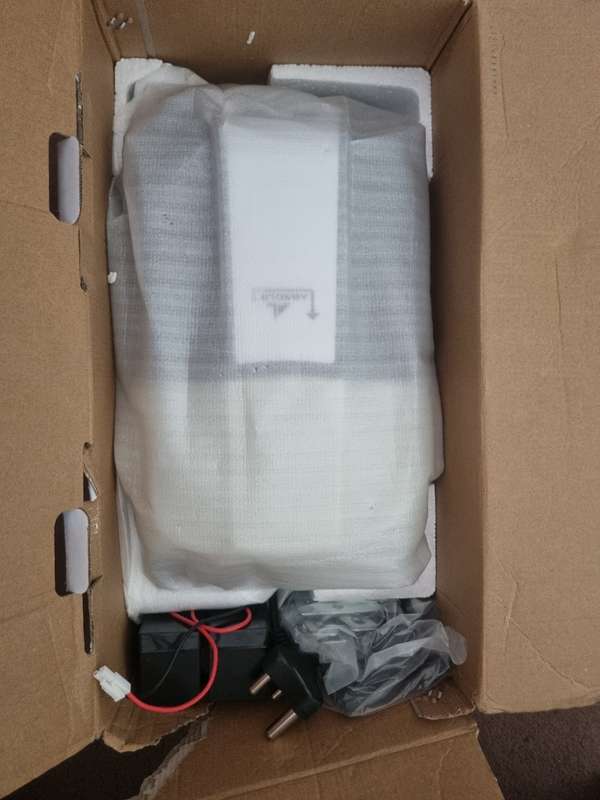 BRAND NEW - Garage Door Motor w. Battery - AbsoLift 800