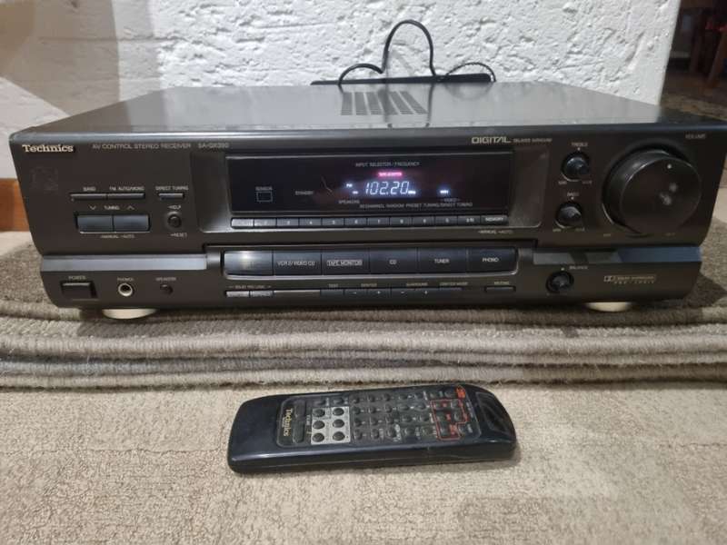 Technics Amplifier with Subwoofer and speakers - Surround Sound
