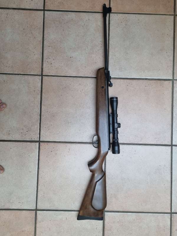 Break Neck Pellet Gun + Scope
