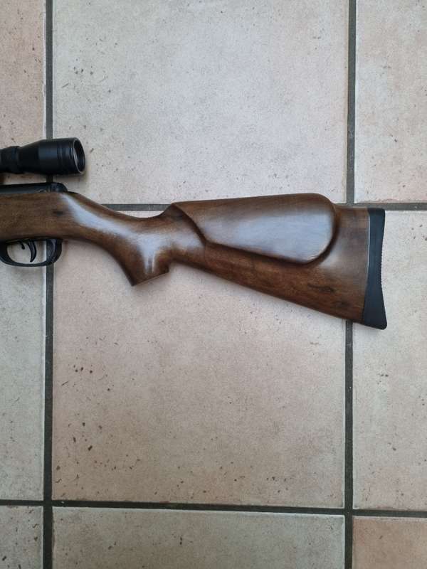 Break Neck Pellet Gun + Scope