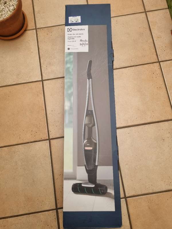 Electrolux Cordless Vacuum Cleaner - Brand New