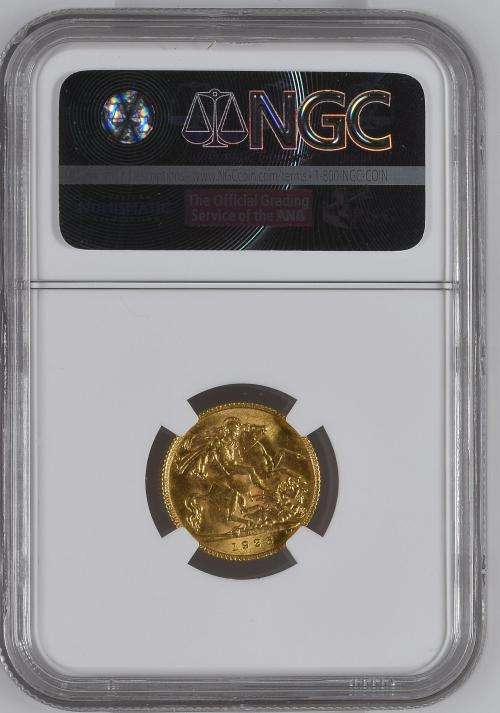 1926SA GOLD HALF SOVEREIGN - NGC MS62