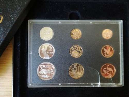 2001 Proof Set (1c - R5)