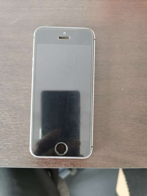 iPhone SE 32GB Space Grey (PLEASE READ)