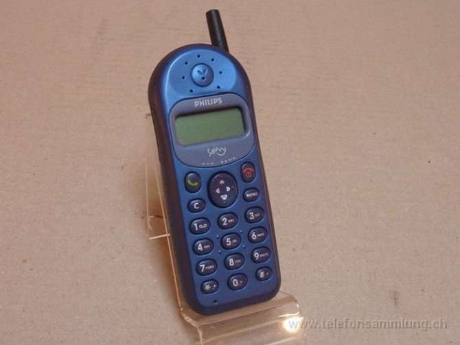 Vintage Cellphone Collectors Item - Phillips Savvy Please Read