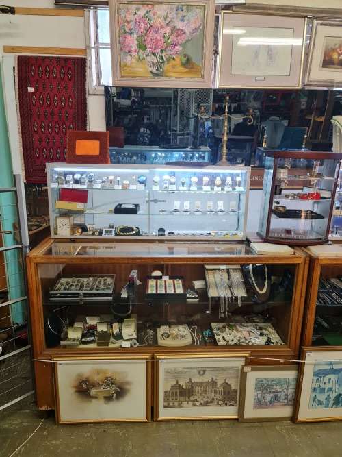 Second Hand Goods and Licensed Pawn Shop
